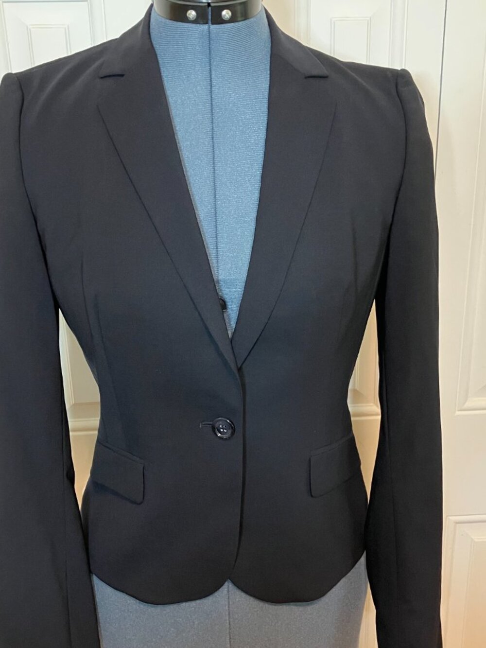 Hugo Boss Midnight Blue Wool Jacket Size 2 - Picture 7 of 7